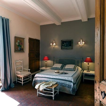Les Chambres Du Vieux Bistrot Cabrieres-d'Avignon Luaran gambar