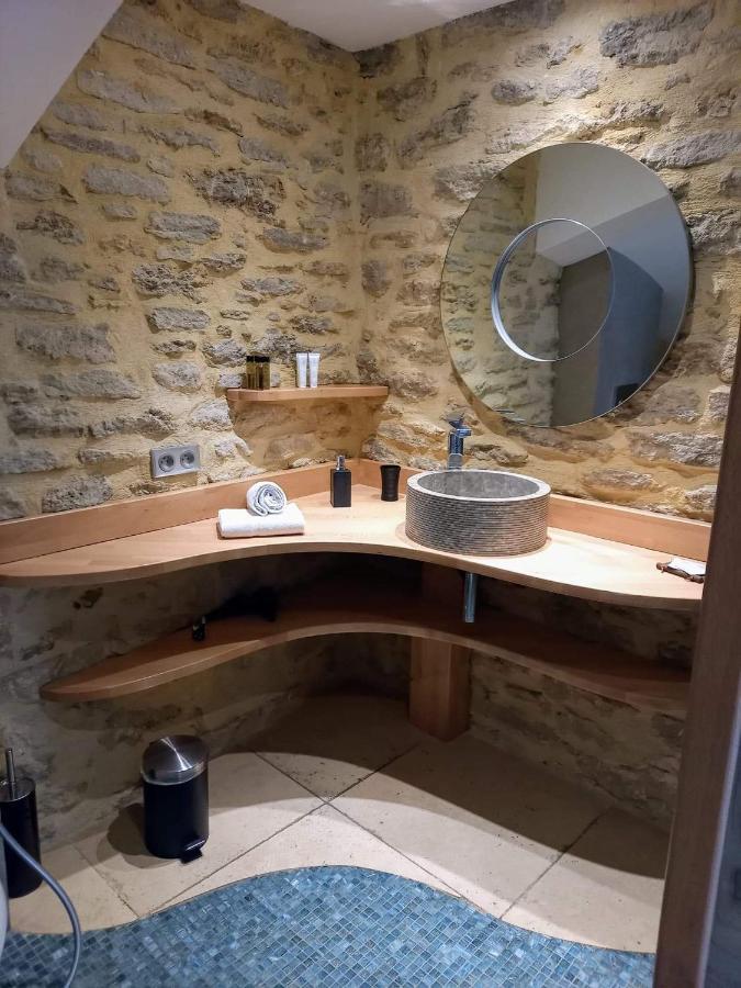 Les Chambres Du Vieux Bistrot Cabrieres-d'Avignon Luaran gambar