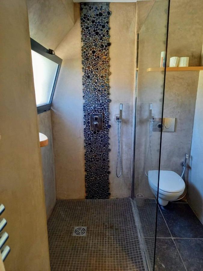 Les Chambres Du Vieux Bistrot Cabrieres-d'Avignon Luaran gambar