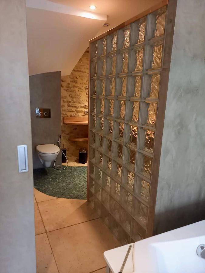 Les Chambres Du Vieux Bistrot Cabrieres-d'Avignon Luaran gambar