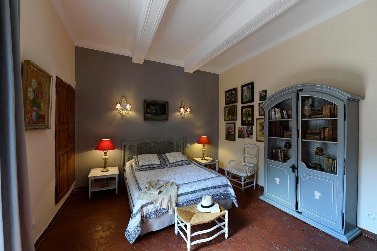 Les Chambres Du Vieux Bistrot Cabrieres-d'Avignon Luaran gambar