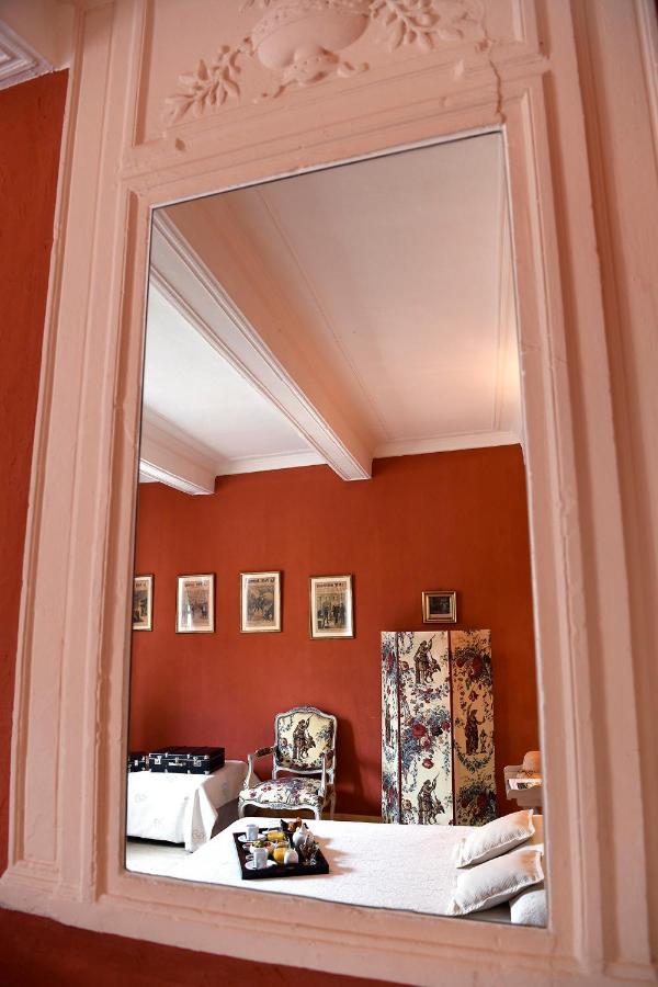 Les Chambres Du Vieux Bistrot Cabrieres-d'Avignon Luaran gambar